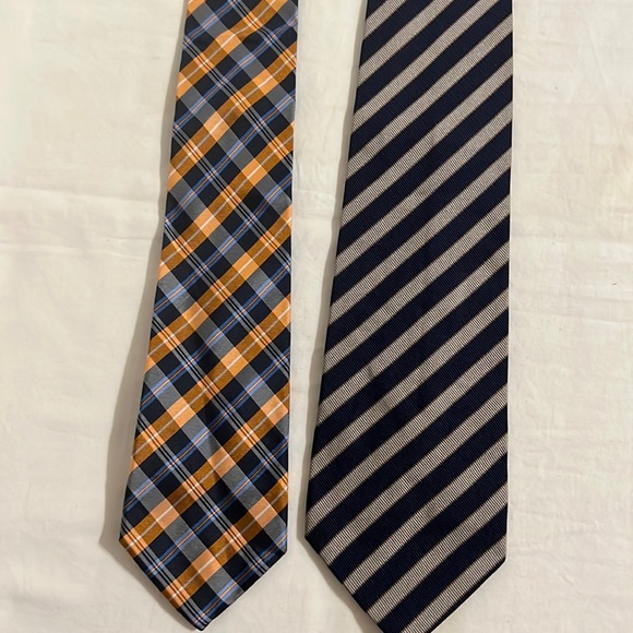 BANANA REPUBLIC TIES - Picture 1 of 2